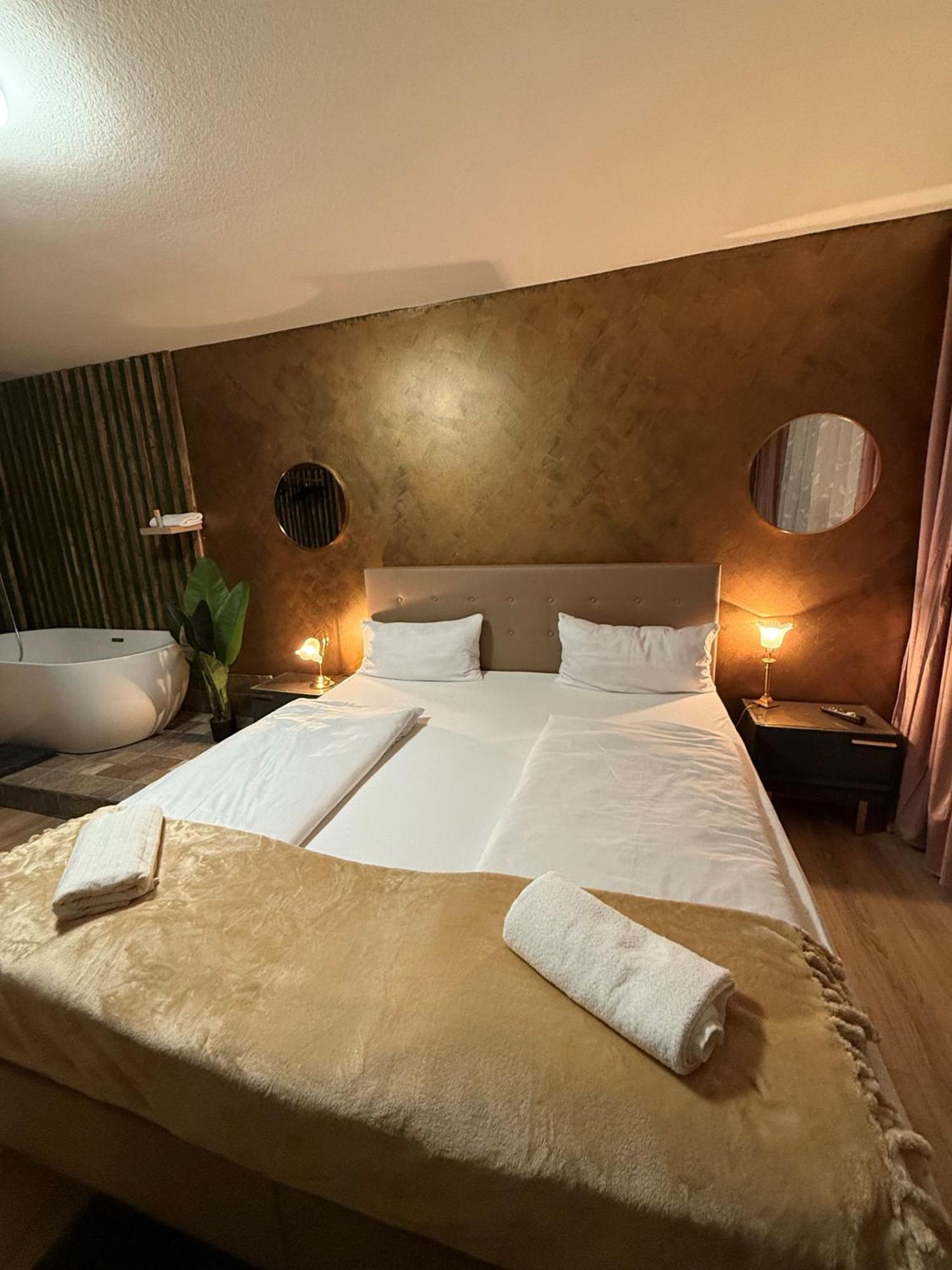Haus Zum Guten Hirten Steinsfeld Ngoại thất bức ảnh
